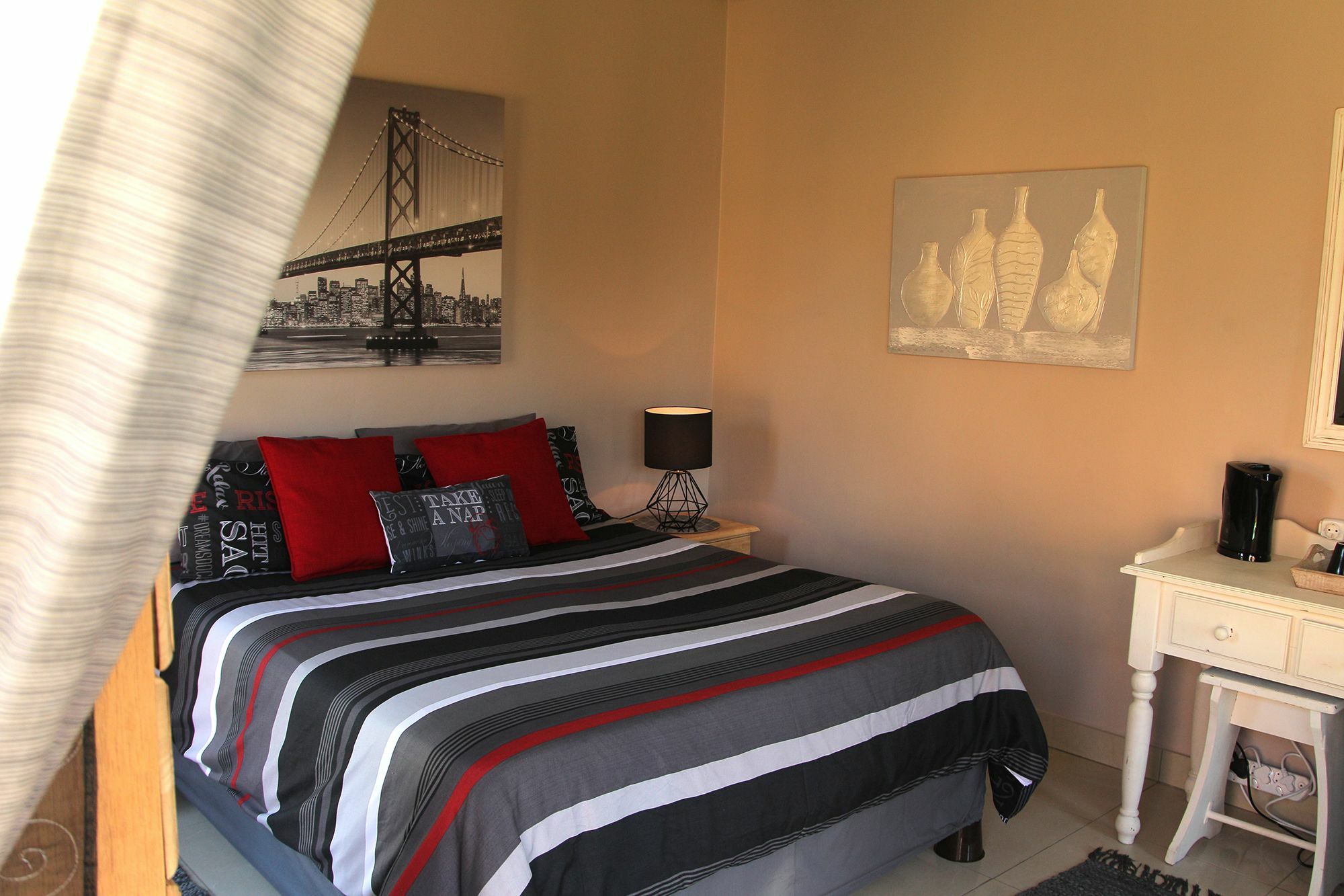 642 On Vincent Bed & Breakfast Pretoria Bagian luar foto